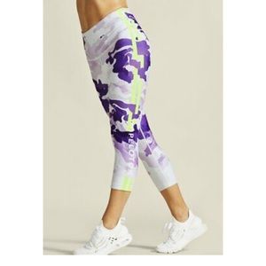 NWT! Peloton Capri Pants in Camo